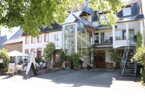 Ferienweingut & Gutsrestaurant Becker